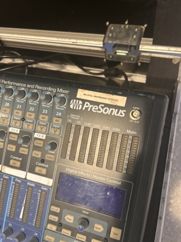 1470205-4 Digitalt/analogt hybrid-mixerbord från PreSonus
