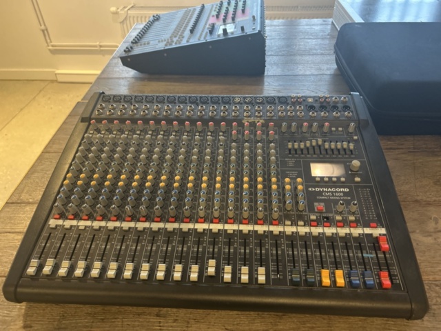 1470206-8 Professionellt mixerbord Dynacord CMS 1600