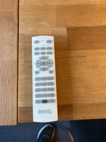 1454875-7 Projector with screen - BenQ