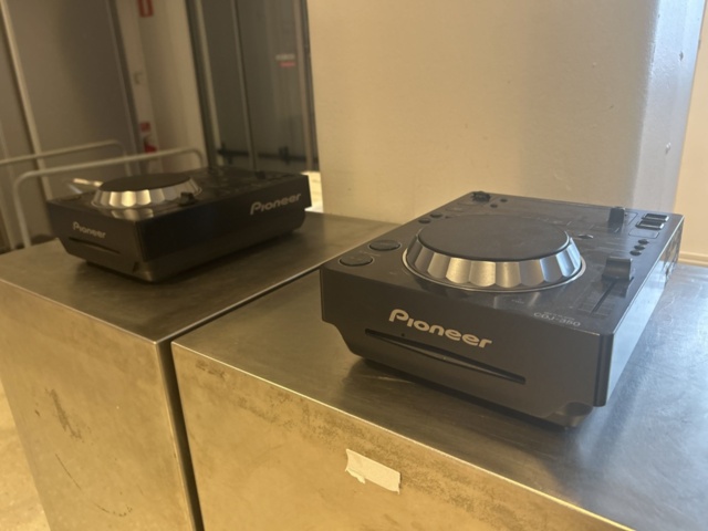 1470210-1 Pioneer CDJ-350 Quantity 2 pcs