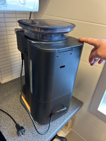 1454878-3 Coffee maker and kettle