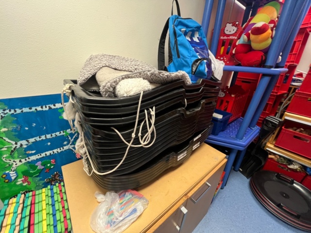 1424073-2 Collection of toys and children's items - toys, games, children's furniture and winter toys