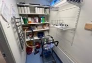 1424077 Cleaning equipment with consumables - Cleaning cart, vacuum cleaner and accessories.