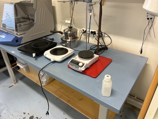 1454884-13 Workbenches with storage 2 pcs