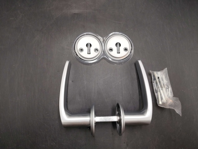 1463630-1 Innerdörrhandtag, 8 st - Millers, matt krom