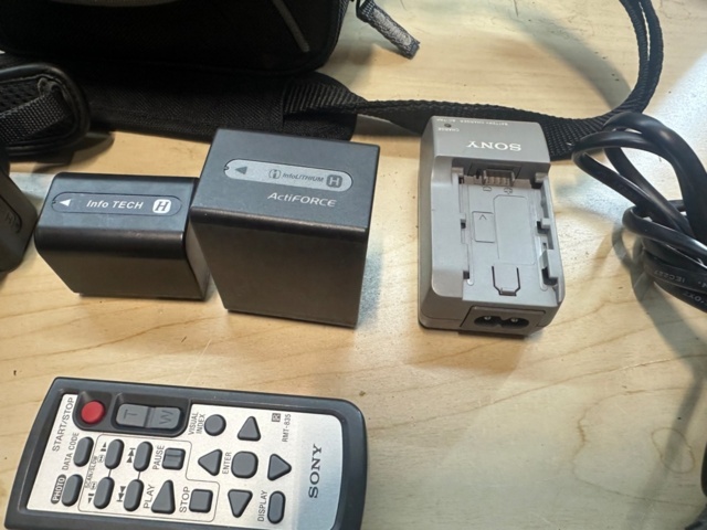 1479889-10 Digital video cameras 2pcs & various accessories