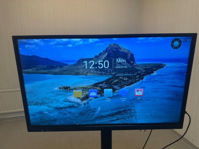 1479890-2 Digital Whiteboard 55"