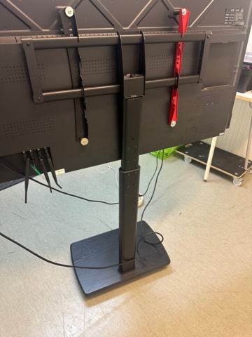 1479890-3 Digital Whiteboard 55"