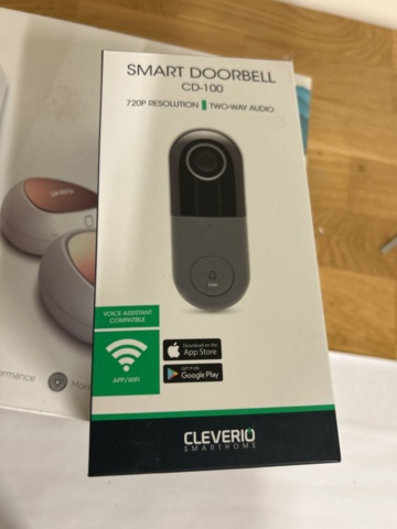 1454904-5 Collection of various technology products - surveillance cameras, doorbells and Wi-Fi systems