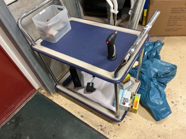 1454908-1 Warehouse trolley with shelves