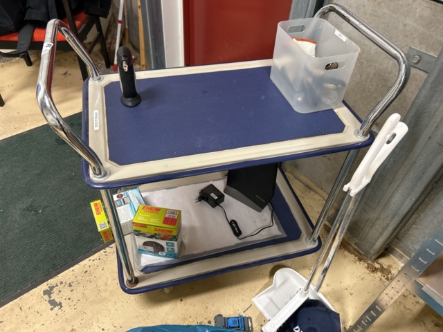 1454908-2 Warehouse trolley with shelves