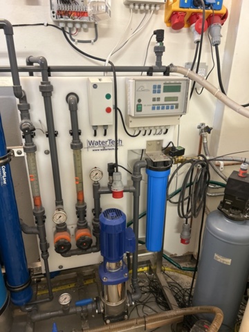 1454920-8 Deionization plant with 6 tanks - Water Tech / Eurowater