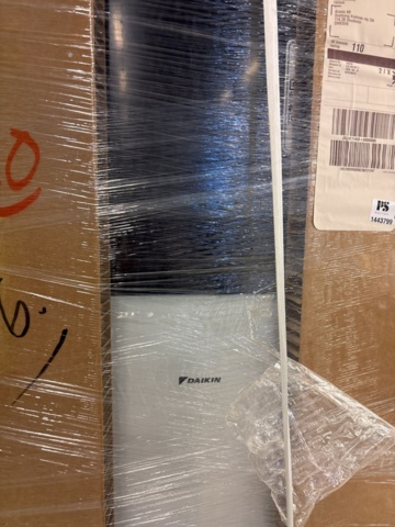 1443799-3 Daikin ETVH12S18EJ9W luft-till-vatten-värmepump