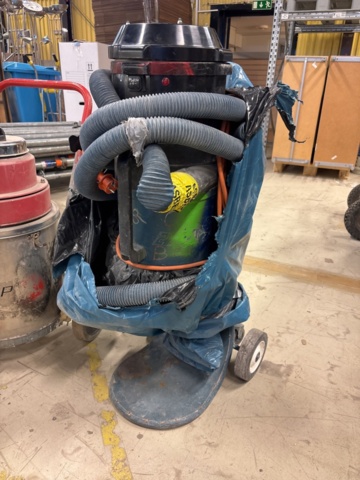 1443807-3 Industrial vacuum cleaners 3 pcs