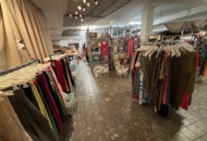 1409511 Large batch of stock from clothing store