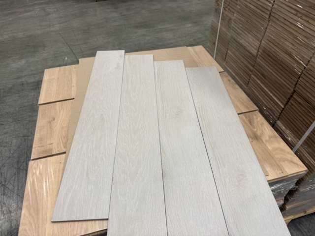 1480748-3 Ljus träklinker, 116 kvm, 15x90 cm