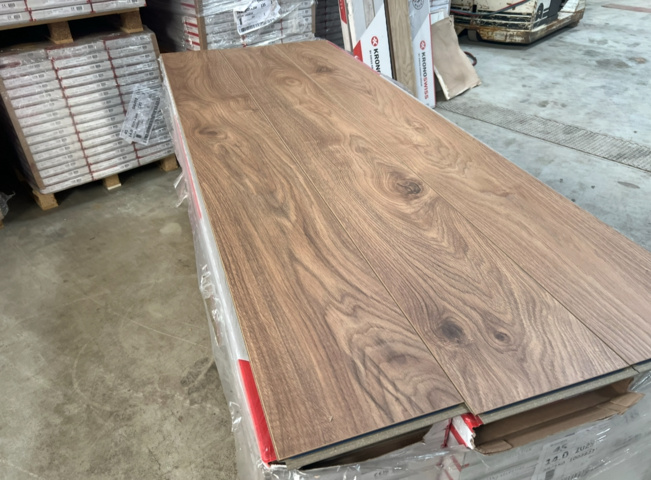 1480770-1 Golv Swisskrono Grand selection Sunshine, 130 kvm