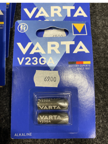 1478182-20 Ca 84 st Förpackningar batterier från Varta