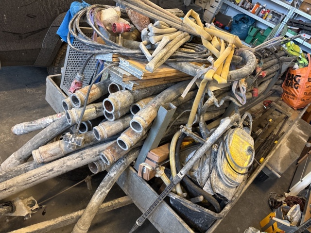 1469053-1 Various equipment for drilling work