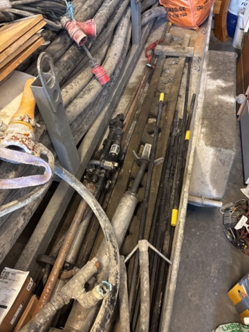 1469053-5 Various equipment for drilling work