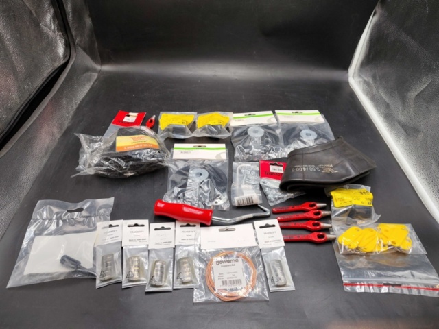 1480352-1 Verktyg & tillbehör, 1 parti – blandade verktyg, förbrukningsmaterial