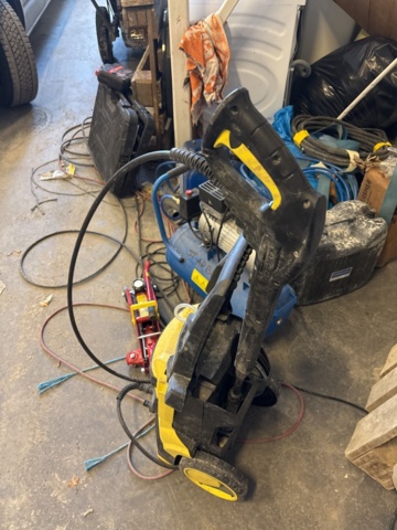 1469058-4 High-pressure cleaner, compressor and jack - Kärcher & Biltema