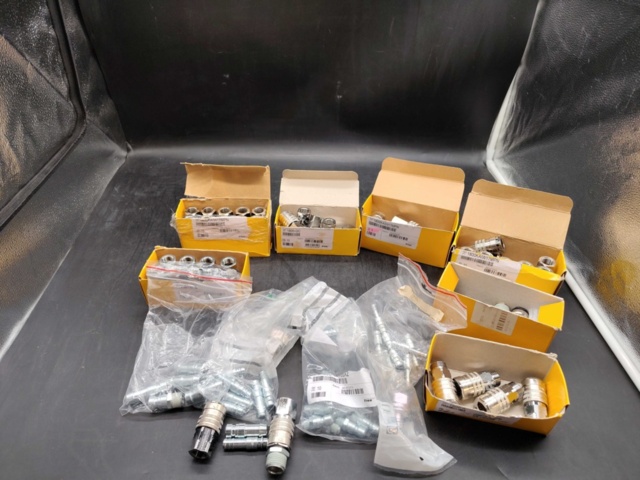 1480357-1 Parti med hydrauliska snabbkopplingar, blandade modeller