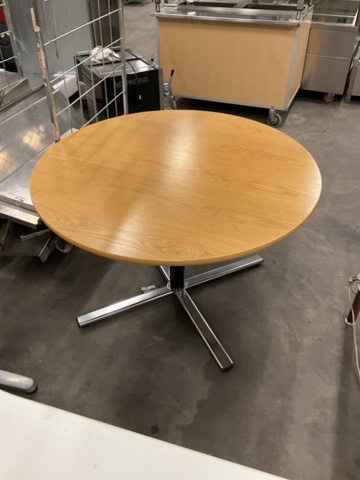 1472978-8 Diverse kontorsmöbler m.m