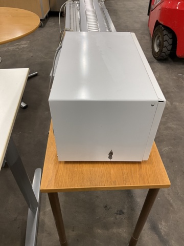 1472978-9 Diverse kontorsmöbler m.m