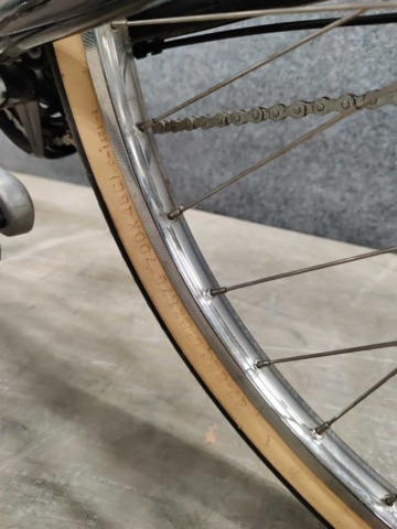 1476638-16 Women's bike Crescent