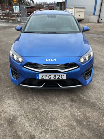 1472980-8 Kia Ceed Sportswagon Plug-in Hybrid DCT, 141hp, 2022