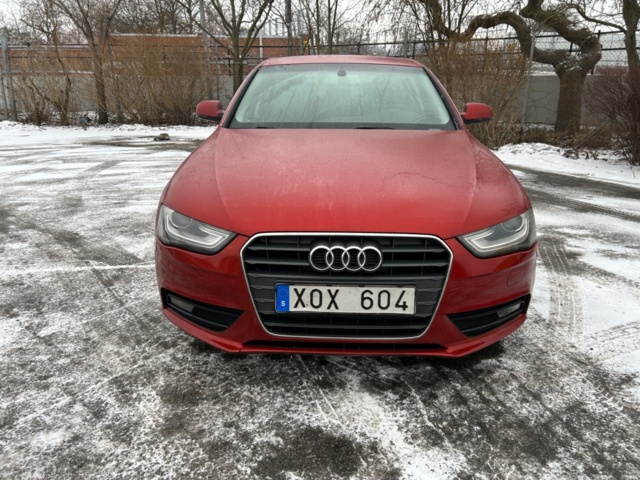 1436096-3 Audi A4 Sedan 2.0 TDI DPF Manuell, 163hk, 2013