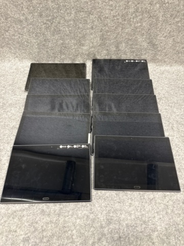 1368631-1 Surfplattor 10 st - Lenovo TB-X704L