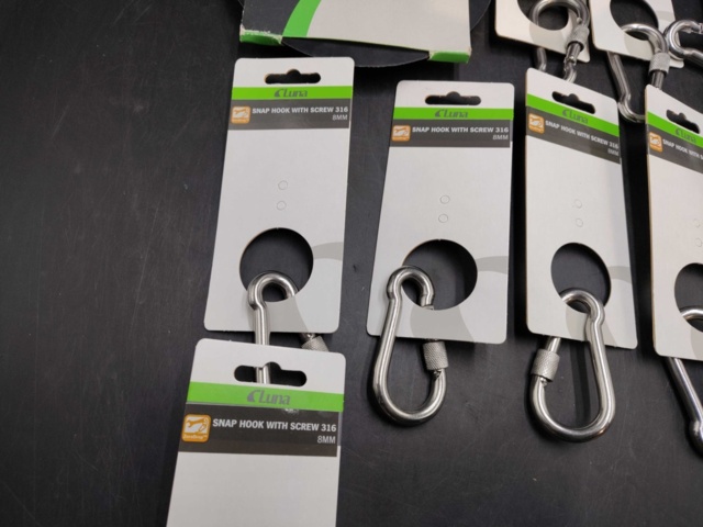 1480389-2 Carabiners, 11 pcs, Support plate 1 pc - Luna