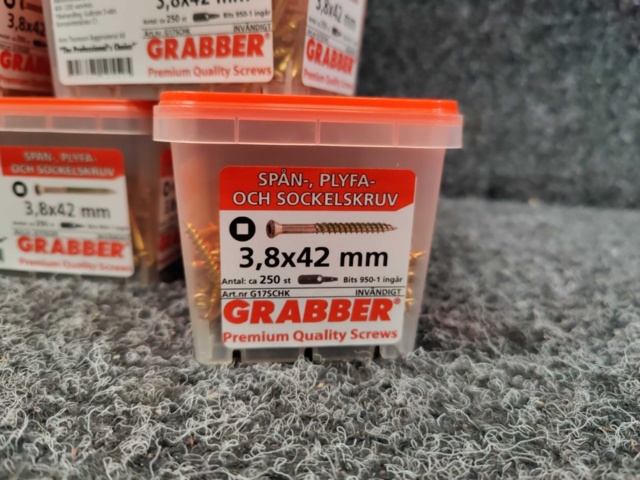 1480927-4 Approx. 2500 pieces Chip, plyfa & socket head screw Grabber 3.8x42mm