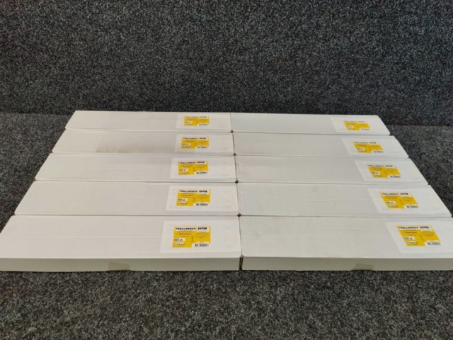 1480950-3 About 6,000 pcs. Banded 4.8x56mm Trall screw