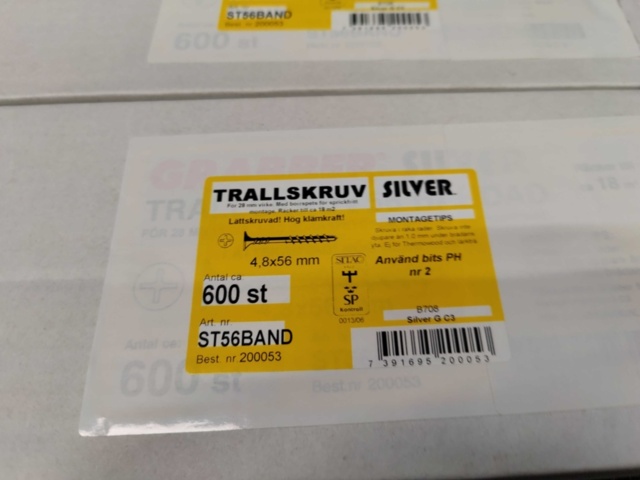 1480951-4 About 6,000 pcs. Banded 4.8x56mm Trall screw