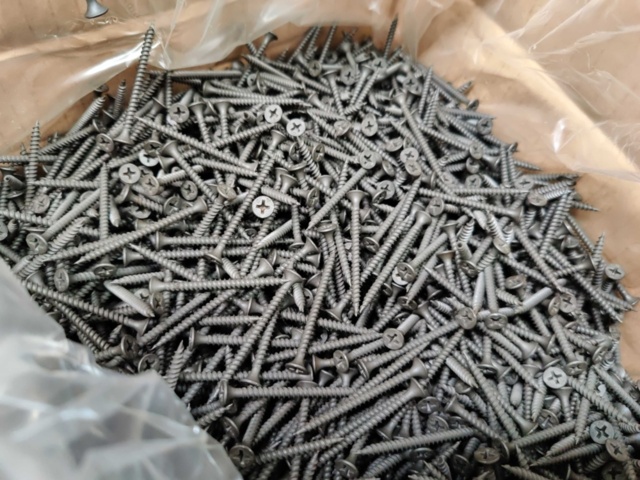 1481058-6 About 4000 plasterboard screws Grabber 3.8x51mm