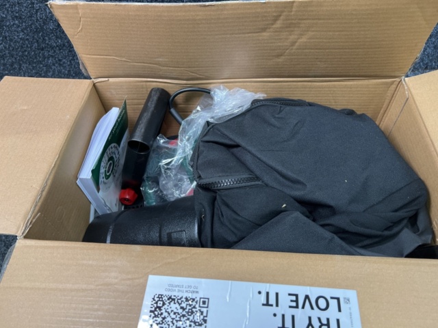 1481313-6 Garden vacuum cleaner and leaf blower Bosch UniversalGardenTidy 3000