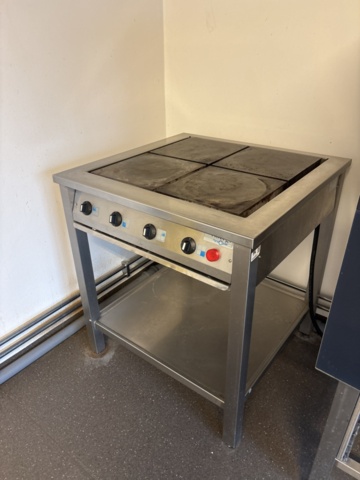 1444961-2 Electric stove / cooker for commercial kitchens – 4 burners