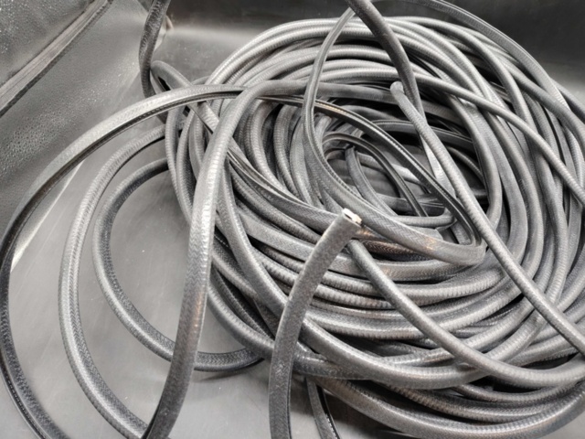 1480415-2 Rubber hose, part – black, flexible, reinforced