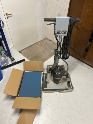 1410933-1 Slipmaskin med tillbehör - Tomcat Edge EDGE-20HD220-2E