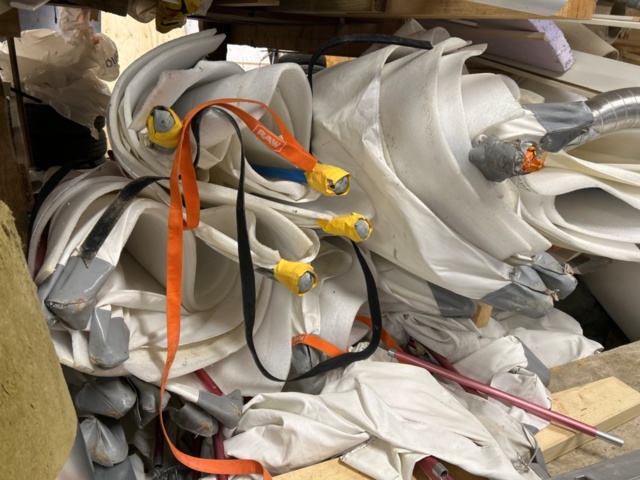 1410942-20 Window renovation workstation