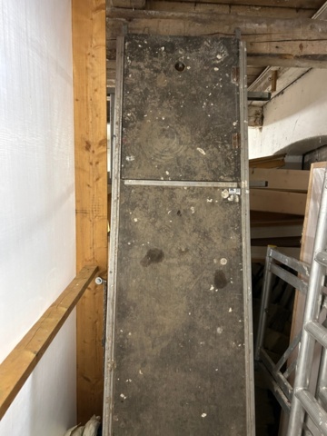 1410938-3 Arbetsställningar 2 st med plattformar