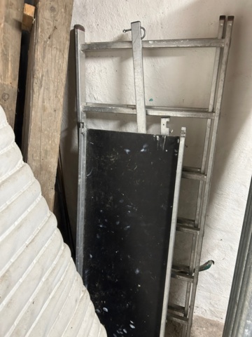 1410938-4 Arbetsställningar 2 st med plattformar