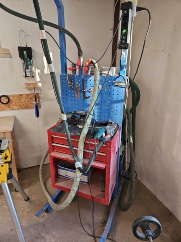 1410942-3 Window renovation workstation