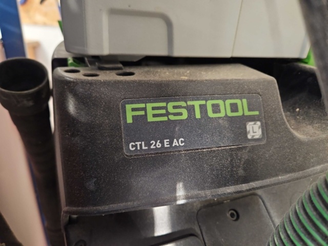 1410942-5 Window renovation workstation