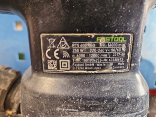 1410942-9 Window renovation workstation