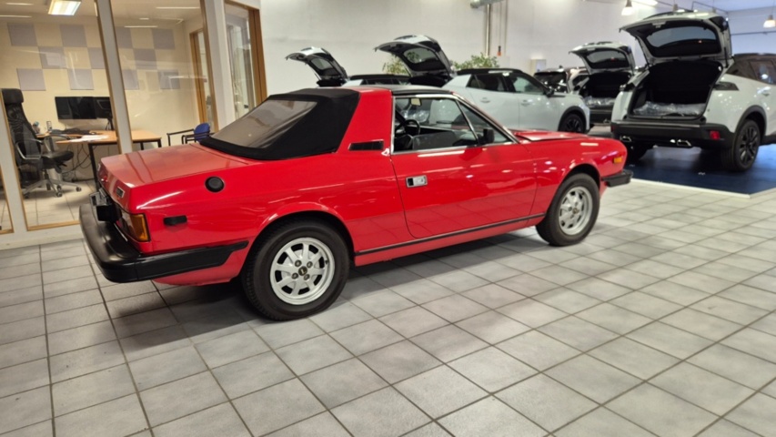 1481448-5 Lancia Beta Zagato Spider 110hk  1981
