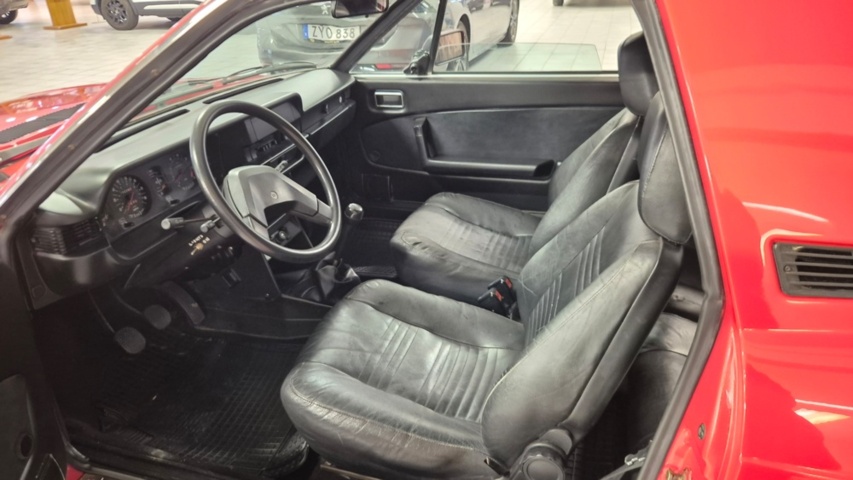 1481448-40 Lancia Beta Zagato Spider 110hk  1981